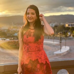 Meet your Posher, Diana